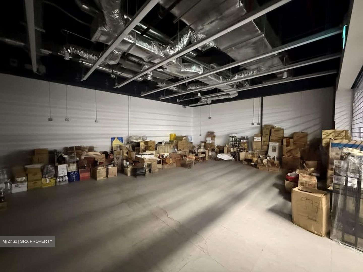 Club Street (D1), Retail #540173051